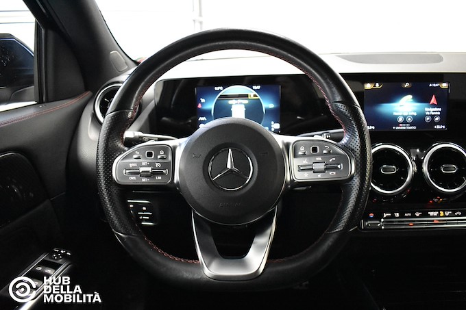 MERCEDES-BENZ GLA 200 d Automatic Premium